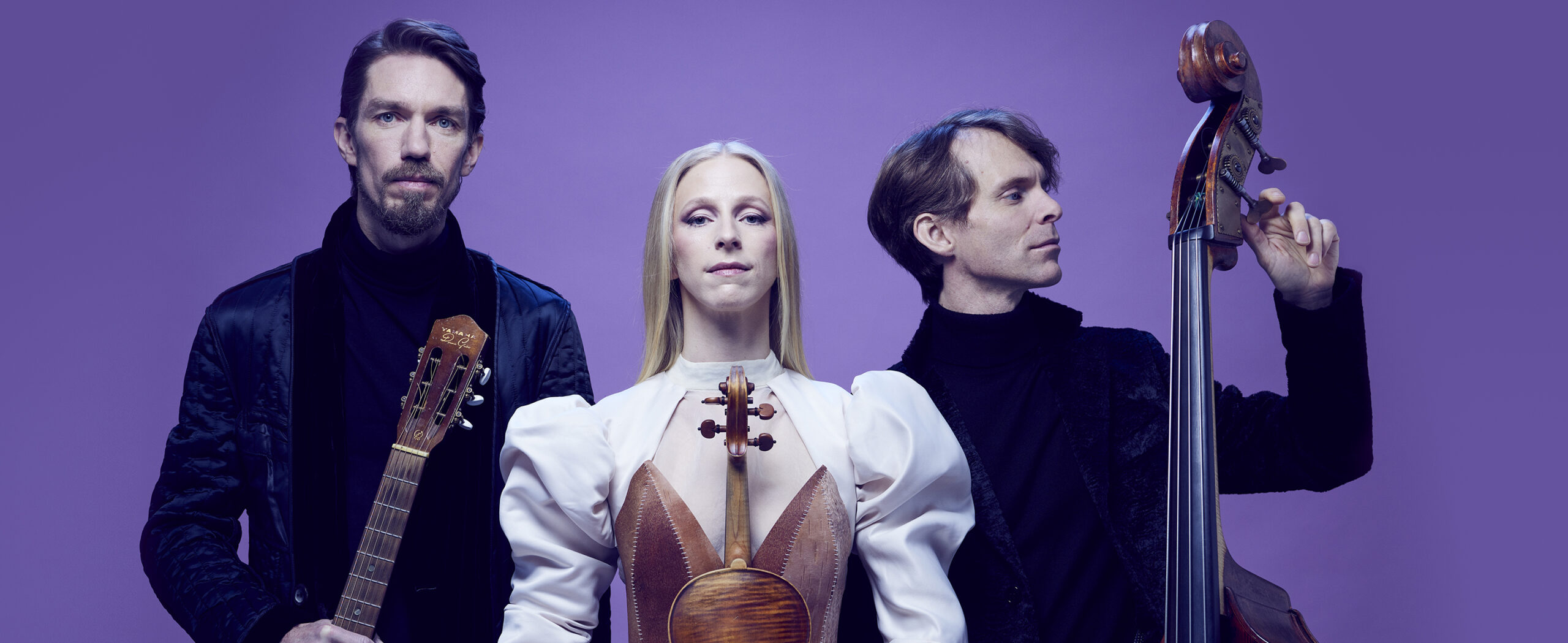 Photograph of Lena Jonsson Trio: Lena Jonsson, Erik Ronström, Kristoffer Sundström. Photo by Klara G.